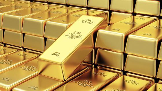 ارتفاع سعر الذهب إلى مستوى قياسي.