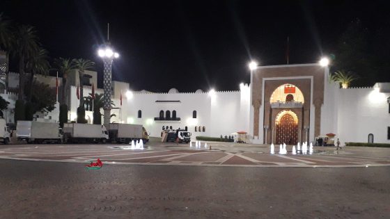 الملك محمد السادس يحل بمدينة تطوان